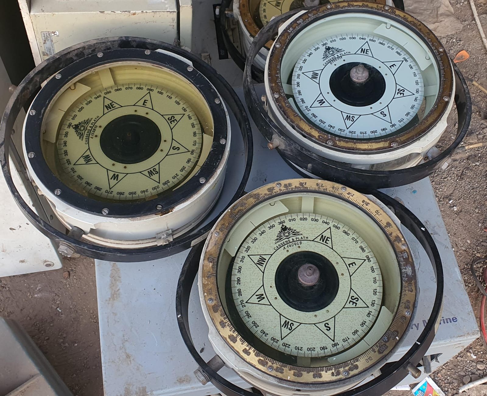 Magnetic compass Type 11